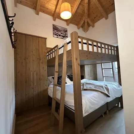 Cosy And Elegant Alpine House In Апартаменти
