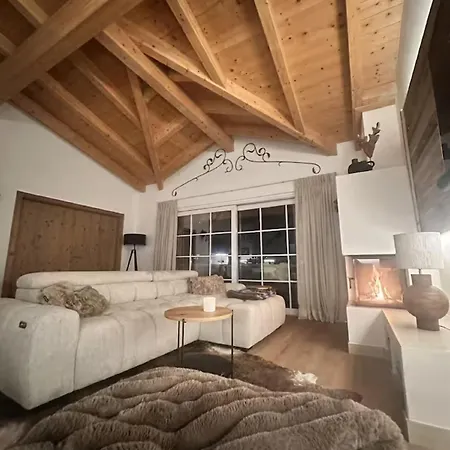 Апартаменти Cosy And Elegant Alpine House In